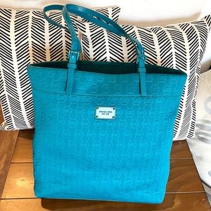 Michael Kors Jet Set Signature Quilted Tote Bag